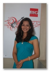 Ishita on air @ Big FM - images