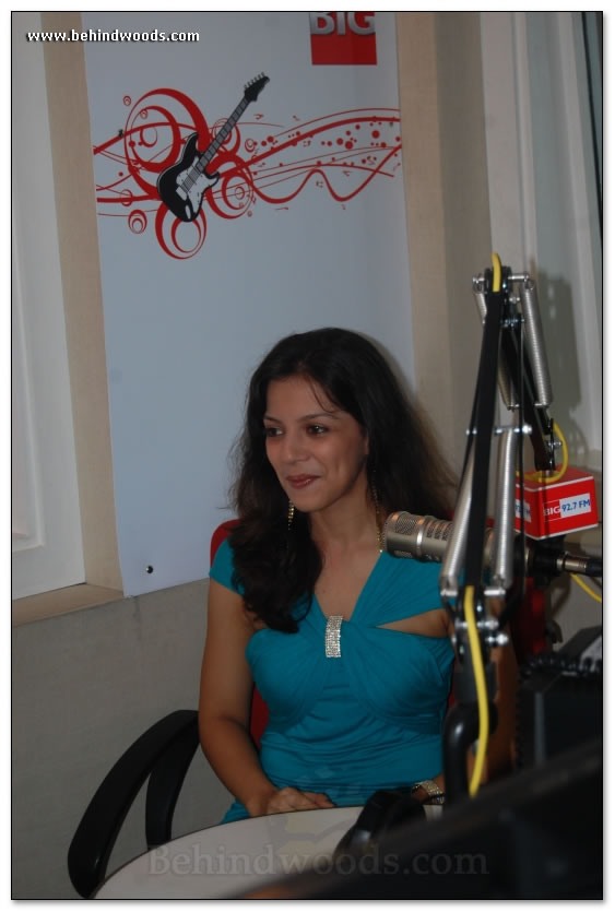 Ishita on air @ Big FM - images