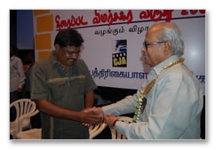 Journalist Awards honor artistes - images