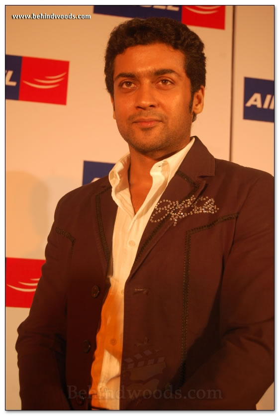 Surya Felicitates Aircel Winners - Images