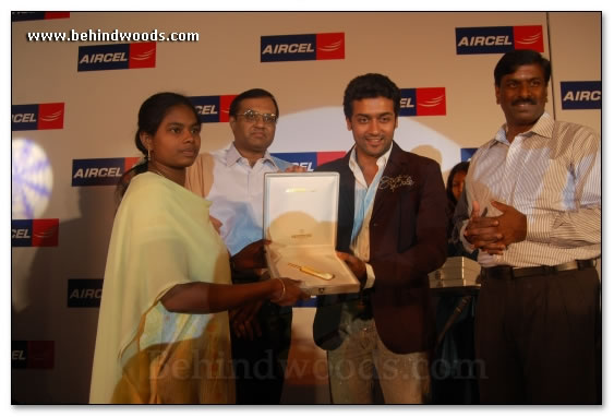 Surya Felicitates Aircel Winners - Images