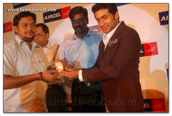 Surya Felicitates Aircel Winners - Images