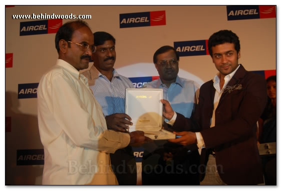 Surya Felicitates Aircel Winners - Images