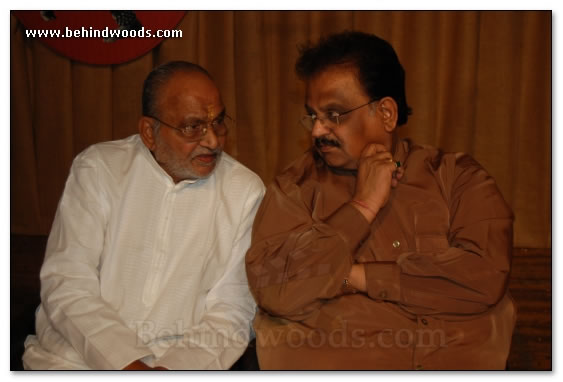 Vikraman family facilitates dance guru - images