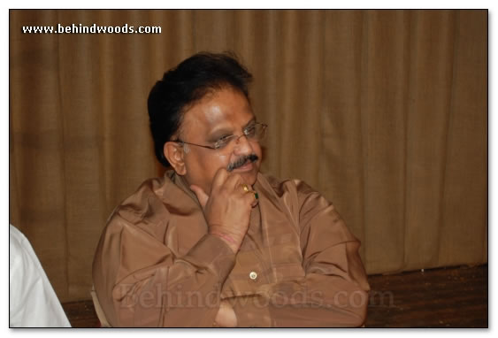 Vikraman family facilitates dance guru - images