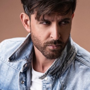 Hrithik Roshan (aka) HrithikRoshan