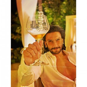 Ranveer Singh (aka) Ranveersingh