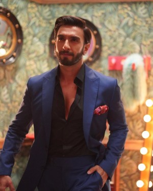 Ranveer Singh (aka) Ranveersingh