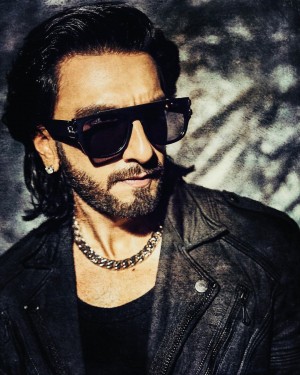 Ranveer Singh (aka) Ranveersingh