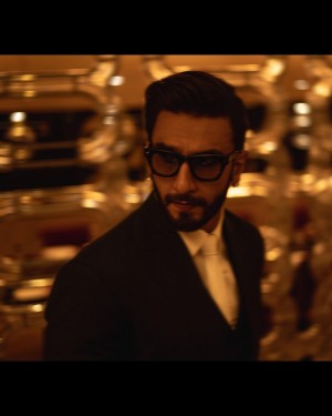 Ranveer Singh (aka) Ranveersingh