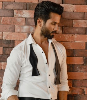 Shahid Kapoor (aka) ShahidKapoor