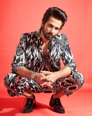 Shahid Kapoor (aka) ShahidKapoor