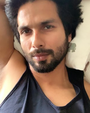 Shahid Kapoor (aka) ShahidKapoor