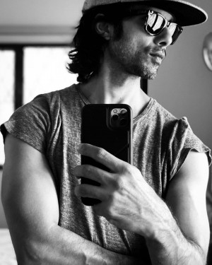 Shahid Kapoor (aka) ShahidKapoor