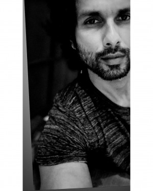 Shahid Kapoor (aka) ShahidKapoor