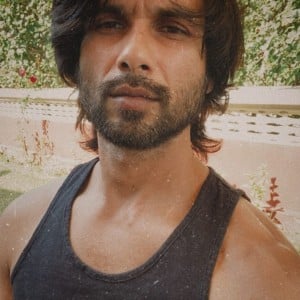 Shahid Kapoor (aka) ShahidKapoor