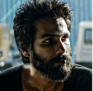 Shahid Kapoor (aka) ShahidKapoor