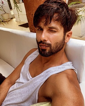 Shahid Kapoor (aka) ShahidKapoor