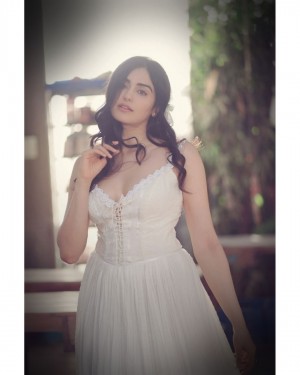 Adah Sharma (aka) Adah