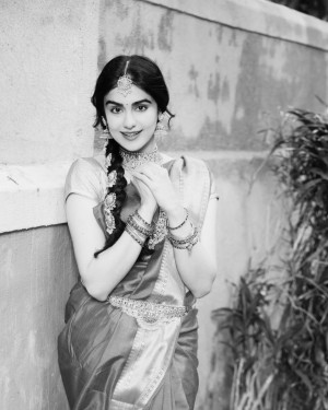 Adah Sharma (aka) Adah