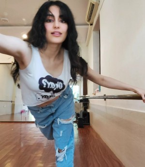 Adah Sharma (aka) Adah