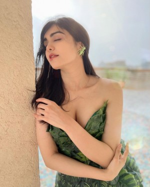 Adah Sharma (aka) Adah