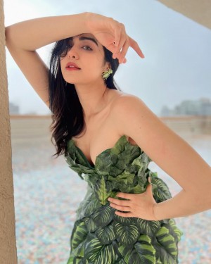 Adah Sharma (aka) Adah