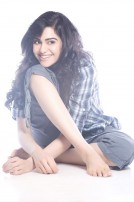 Adah Sharma (aka) Adah