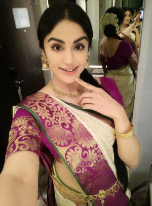 Adah Sharma (aka) Adah