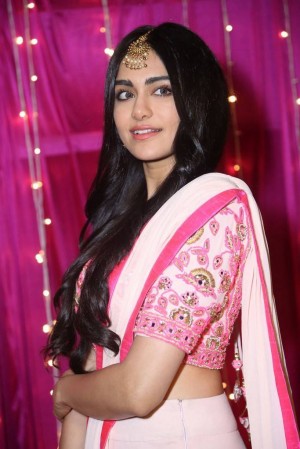 Adah Sharma (aka) Adah