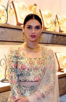 Aditi Rao Hydari (aka) AditiRaoHydari