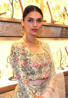 Aditi Rao Hydari (aka) AditiRaoHydari