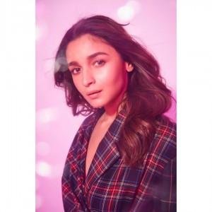 Alia Bhatt (aka) AliaBhatt