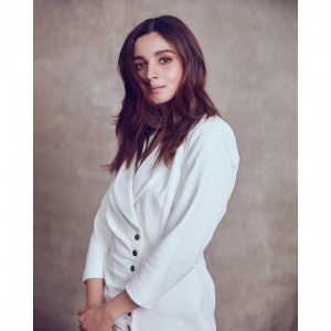 Alia Bhatt (aka) AliaBhatt