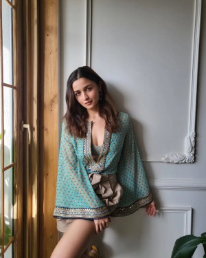 Alia Bhatt (aka) AliaBhatt