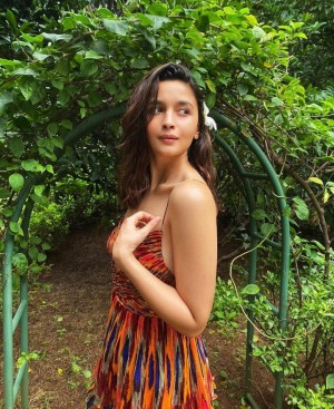 Alia Bhatt (aka) AliaBhatt