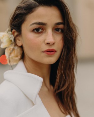 Alia Bhatt (aka) AliaBhatt