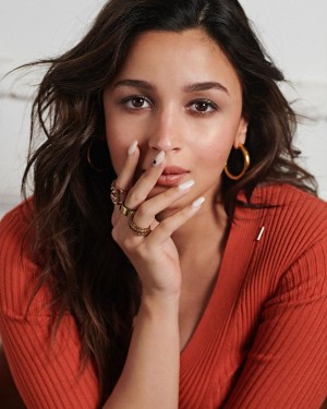 Alia Bhatt (aka) AliaBhatt