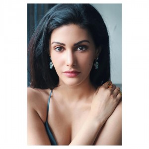 Amyra Dastur (aka) Amyra