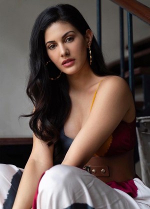 Amyra Dastur (aka) Amyra