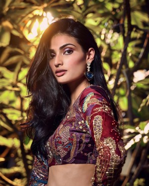 Athiya Shetty (aka) AthiyaShetty