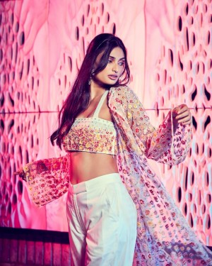 Athiya Shetty (aka) AthiyaShetty