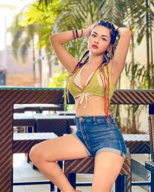 Avneet Kaur (aka) Avneet Kaurr