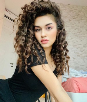 Avneet Kaur (aka) Avneet Kaurr