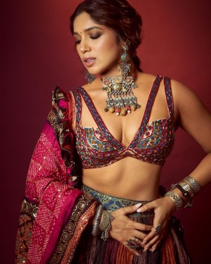 Bhumi Pednekar (aka) Bhumii Pednekar