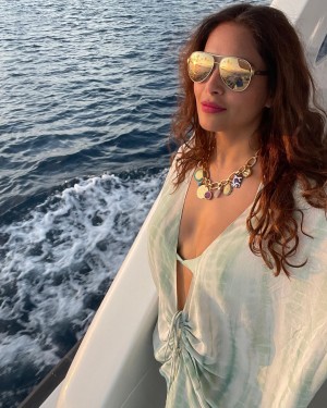 Bipasha Basu (aka) BipashaBasu