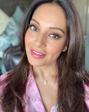 Bipasha Basu (aka) BipashaBasu