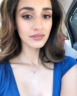 Disha Patani (aka) Disha