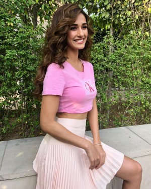 Disha Patani (aka) Disha