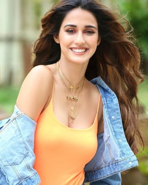 Disha Patani (aka) Disha